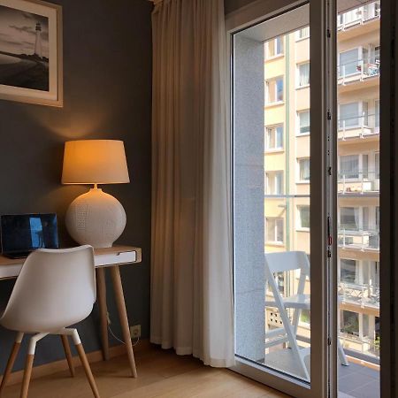 Modern Apartment At 2 Steps From Beach Ostende Exterior foto